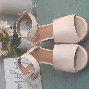 FRANCO SARATO WEDGES SZ 8